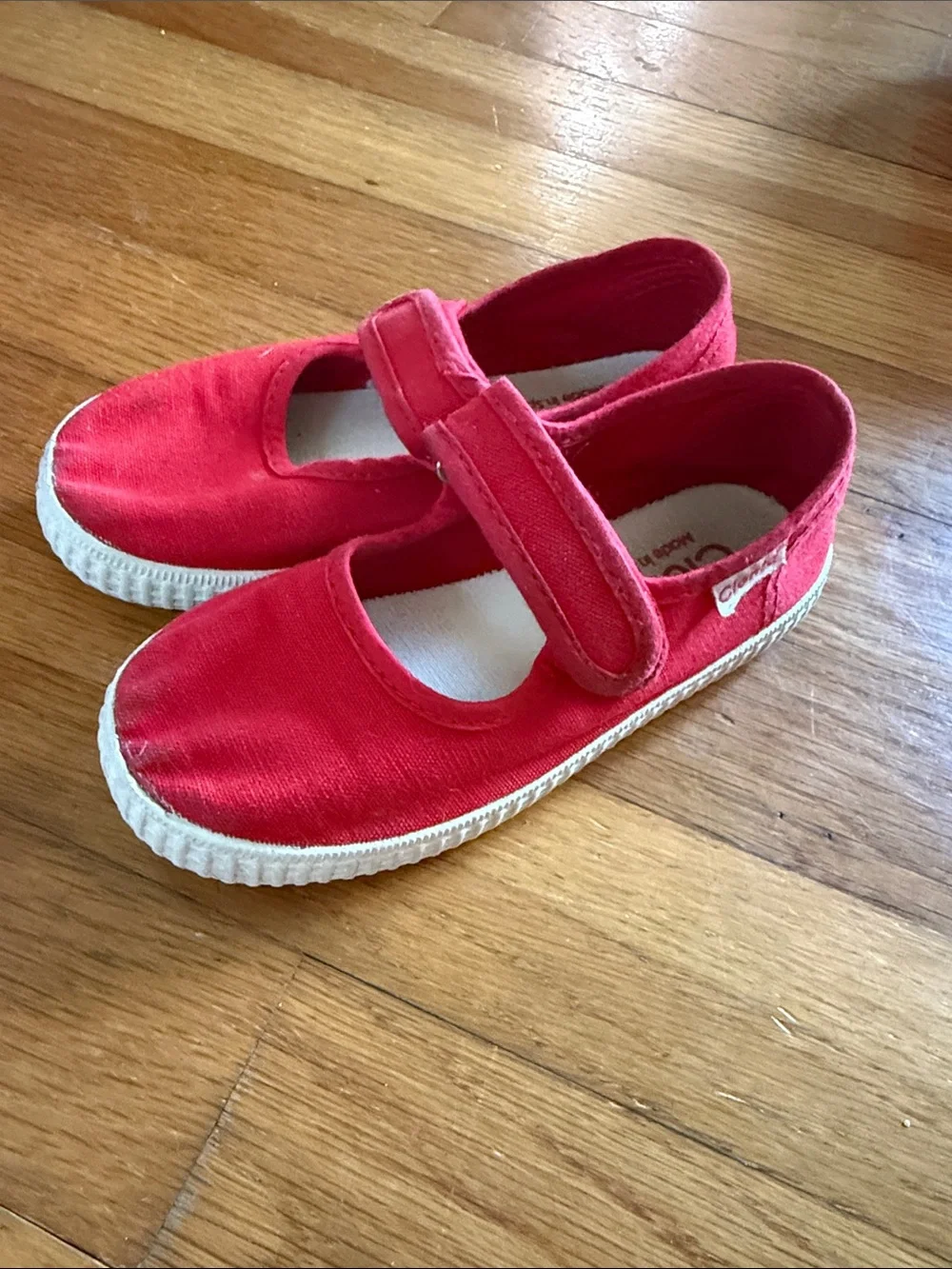 Cienta Girls Red Mary Jane Canvas Shoes Size 26